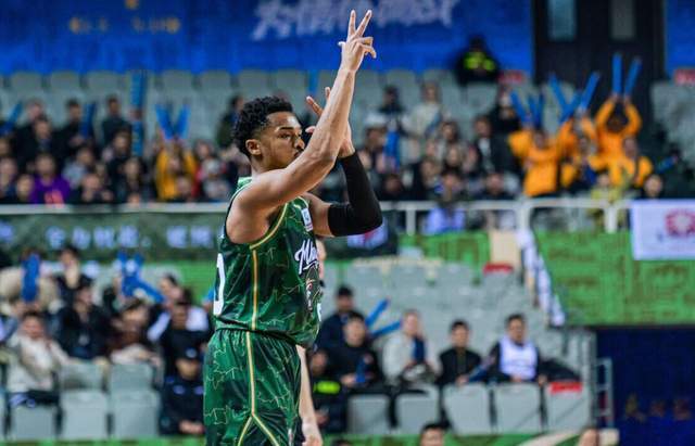 云开体育网站-轰32+12后又砍43+8！CBA又一顶级小外援诞生，能否率队再创奇迹？
