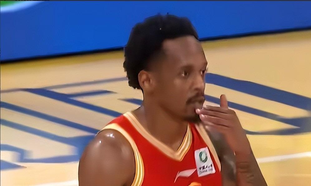云开体育网址-6月1日，广厦队传3大消息：孙铭徽低迷 布朗孤树难支 王博遭质疑